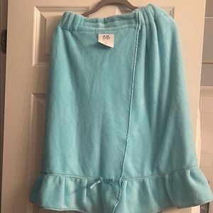 New Teal Ruffled Bow bottom Velour plush Bath Spa Wrap. Velcro to closure